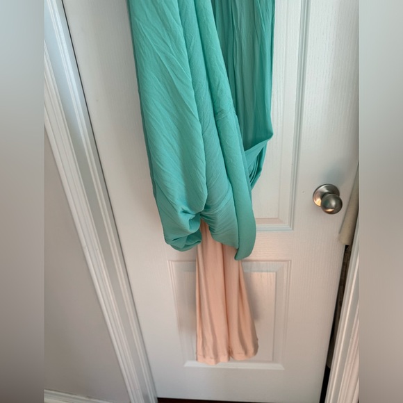 Flowy Maxi Dress - Picture 3 of 6